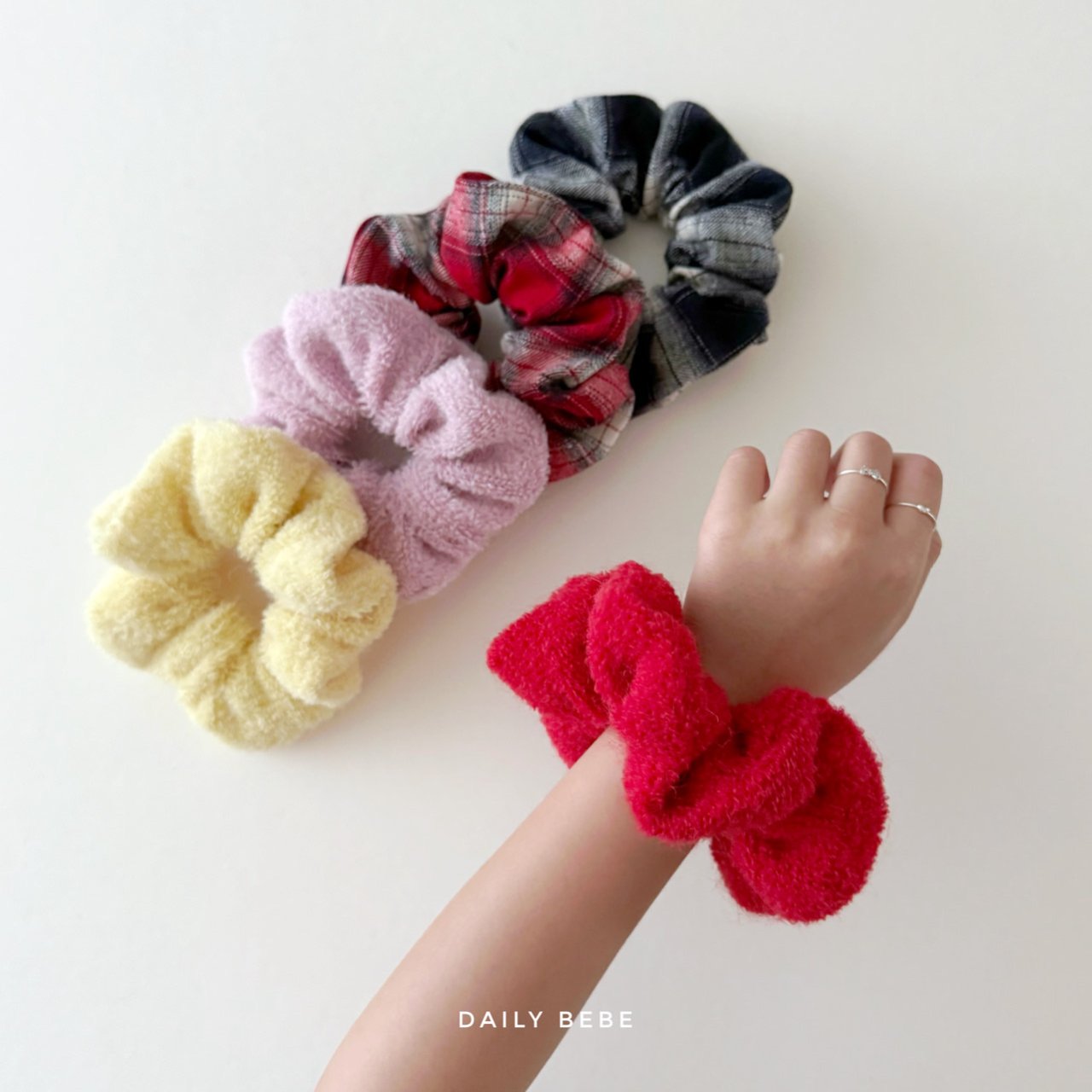 (Pre-order) Daily Bebe Winter - Kids’ Cozy Scrunchie Set 스크런치 (5 Colors)
