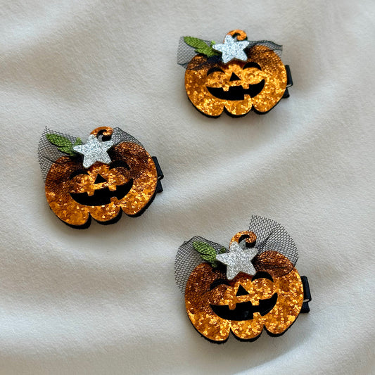 (Chenny Bong Bong) Kids’ Glittery Jack-O’-Lantern Hair Clip (1 Piece)