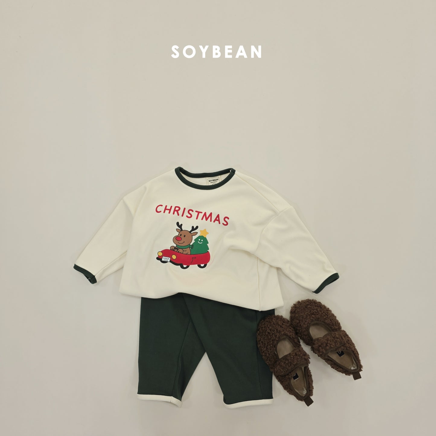 (Pre-order) Soybean Kids Winter - Merry Mongle Loose Pajama Set 메리몽글루즈실내복 (2 Colors)