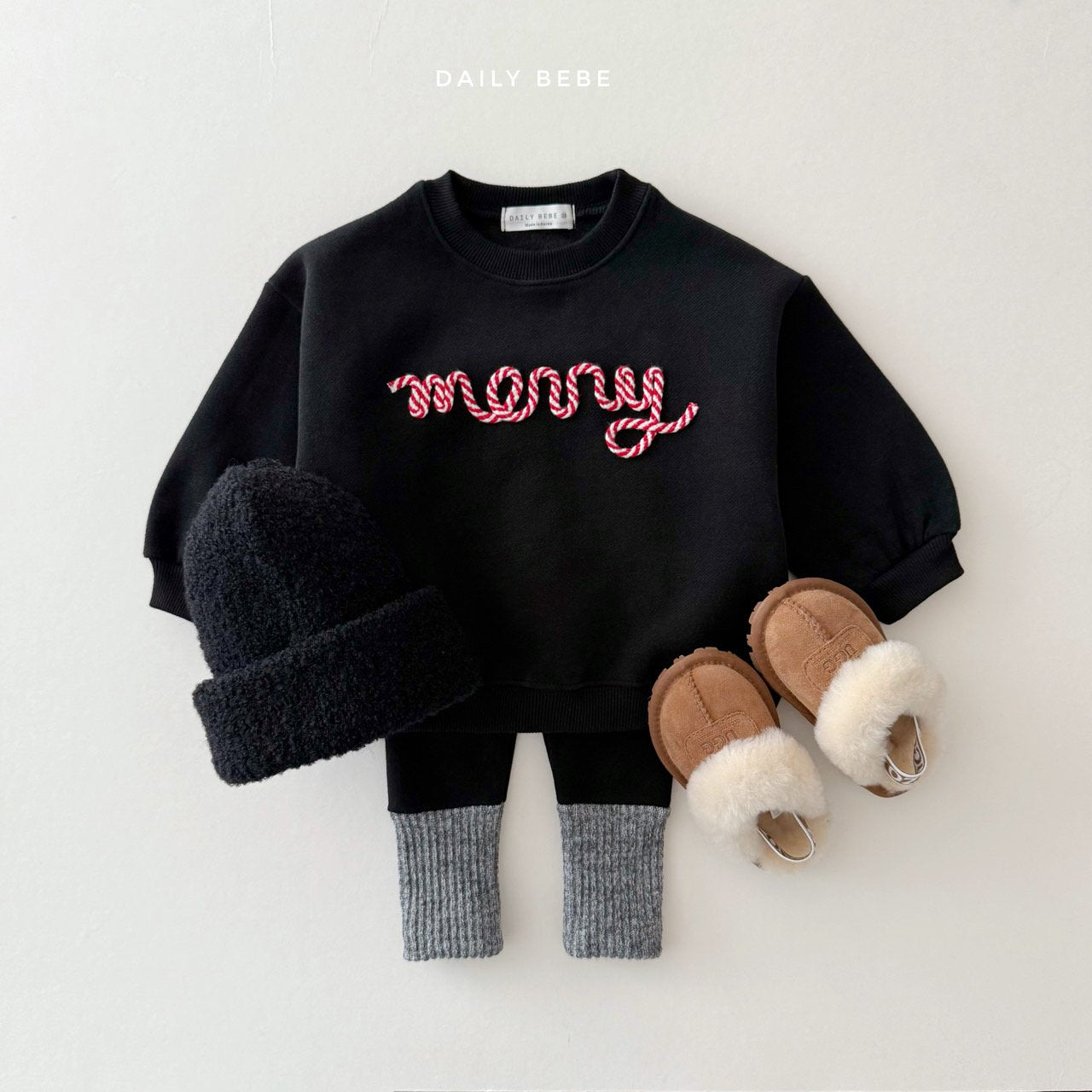 (Pre-order) Daily Bebe Winter - Kids' Embroidered Merry Candy Cane Sweatshirt 자수메리맨투맨 (2 Colors)