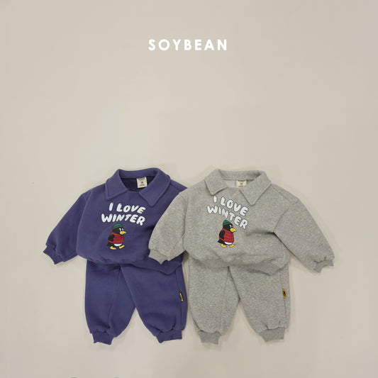 (Pre-order) Soybean Kids Winter - Cozy Penguin Collar Fleece-Lined Top & Bottom Set 포근펭귄카라상하복 (2 Colors)