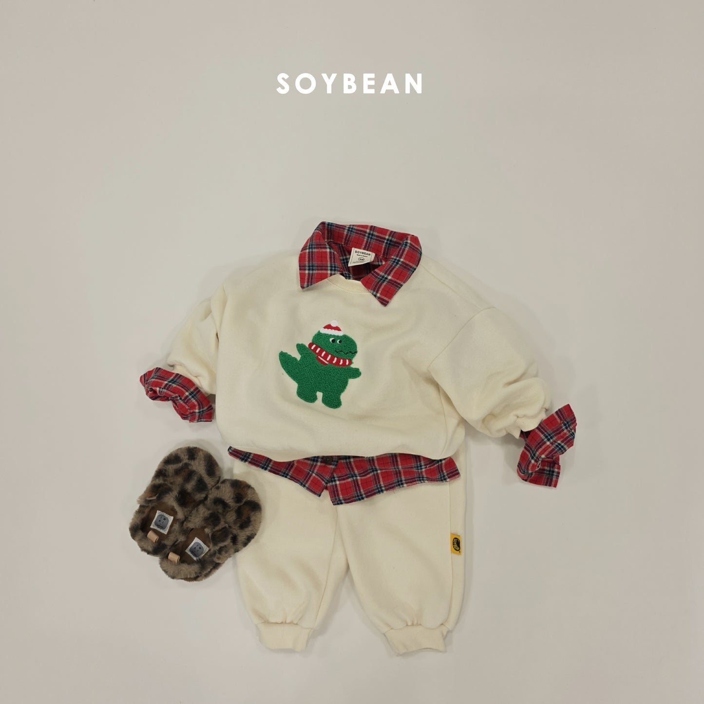 (Pre-order) Soybean Kids Winter - Dinosaur Bouclé Embroidery Fleece-Lined Top & Bottom Set 공룡부클자수상하복 (3 Colors)