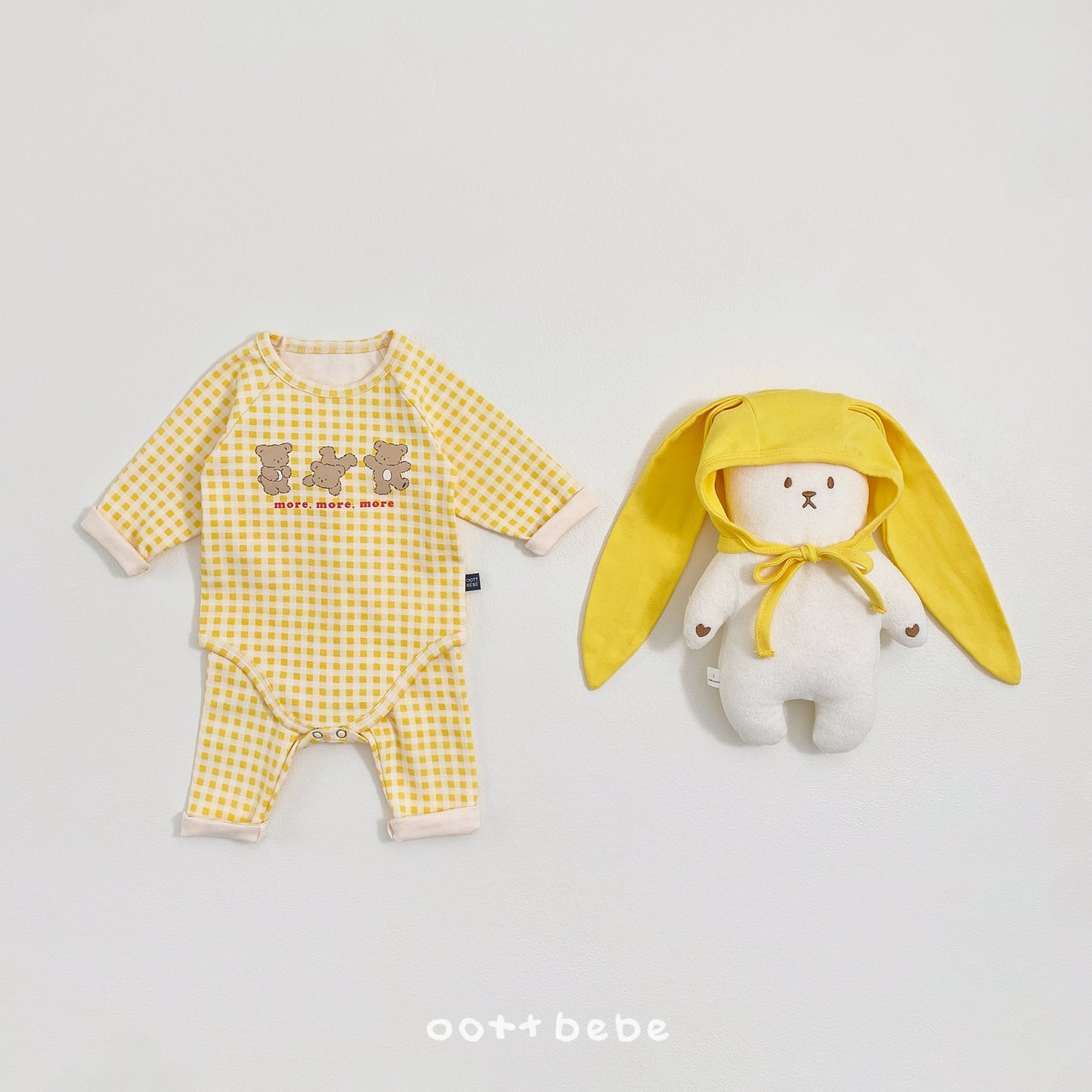 (Pre-order) OOTTBEBE Winter - Checked Bear Full Bodysuit 체크베어슈트 (2 Colors)