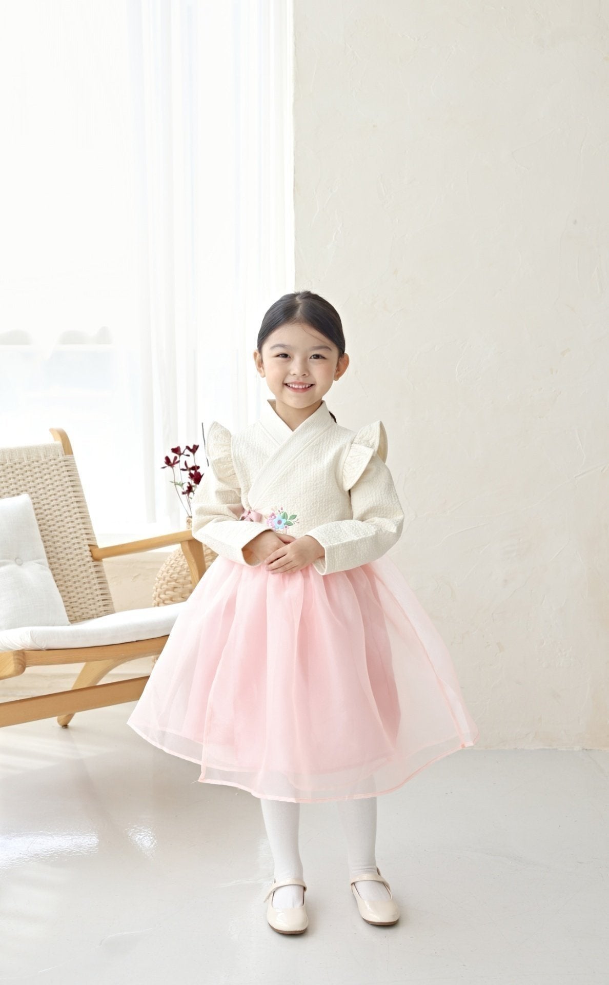 (Pre-order) bbb - Assi Hanbok 아씨한복 (Pink)