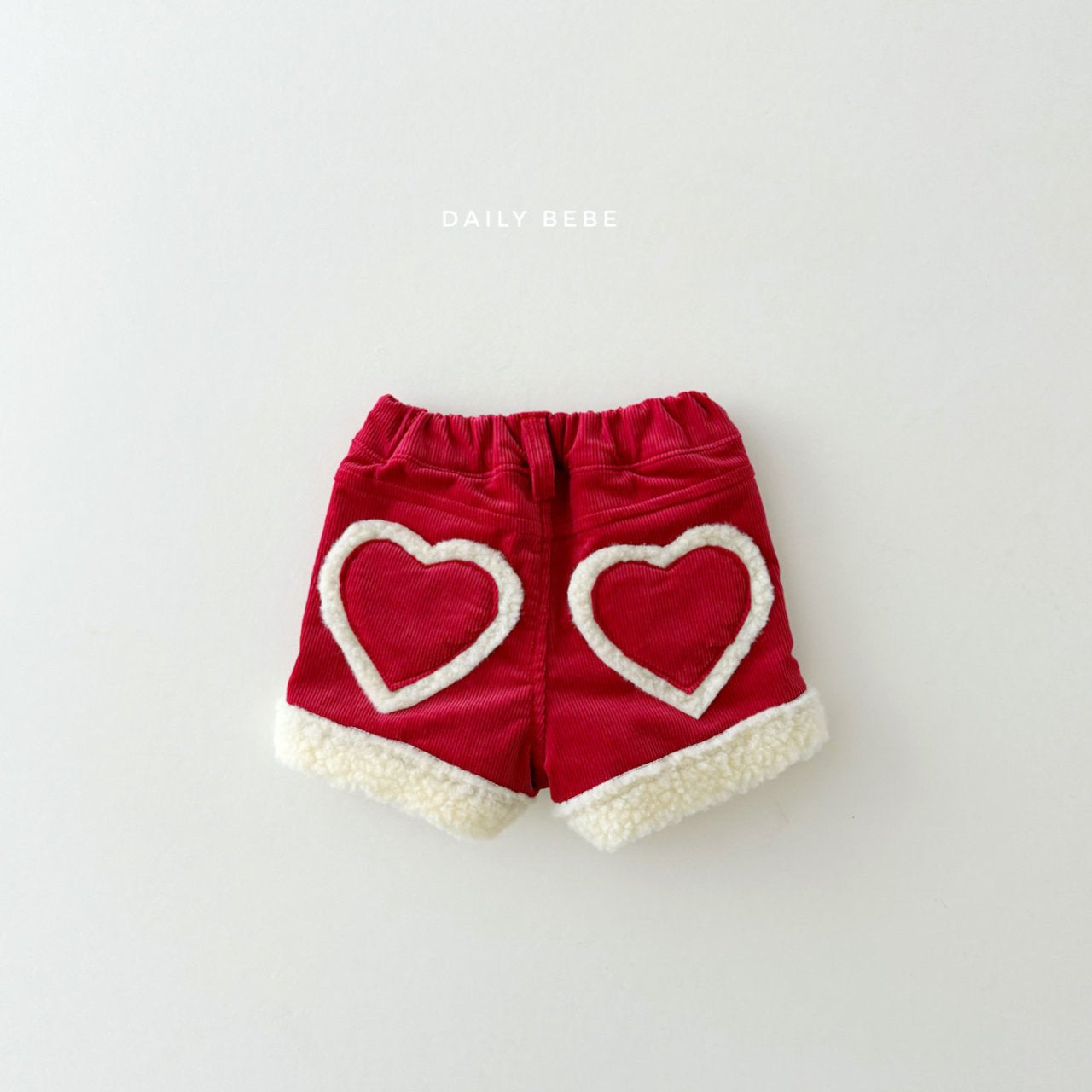 (Pre-order) Daily Bebe Winter - Kids' Fuzzy Heart Shorts 뽀글 하트 반바지 (2 Colors)