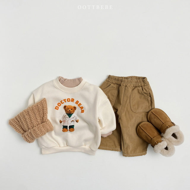 (Pre-order) OOTTBEBE - Dr. Bear Cozy Sweatshirt 닥터베어맨투맨 (2 Colors)