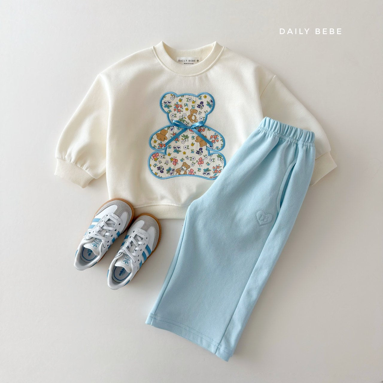 (In-stock) Daily Bebe Spring - Kids' Floral Sweatshirt 플로럴 맨투맨 (2 Colors) (Copy)