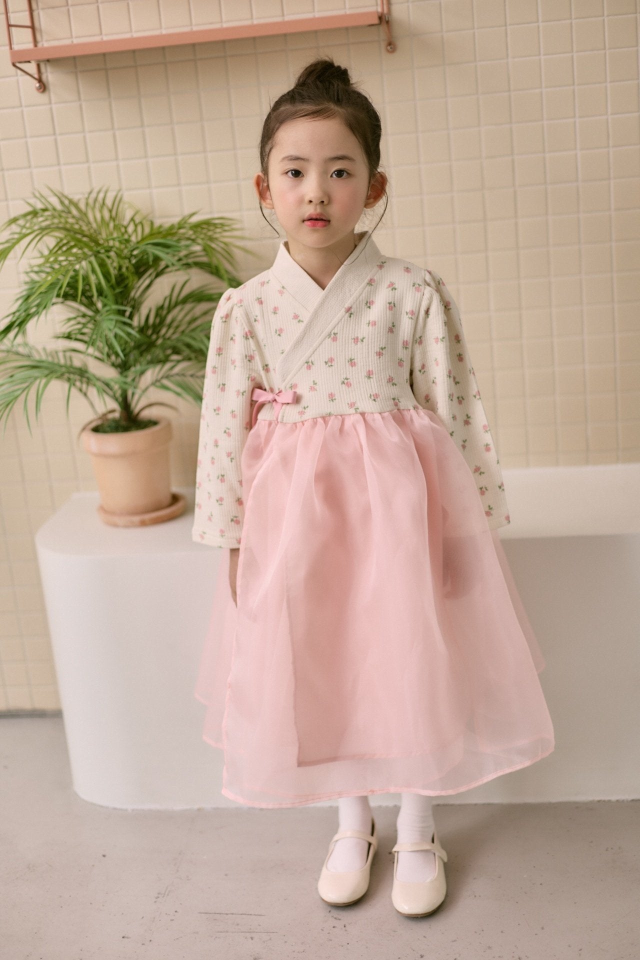 (Pre-order) bbb -  Goun Hanbok 고운한복