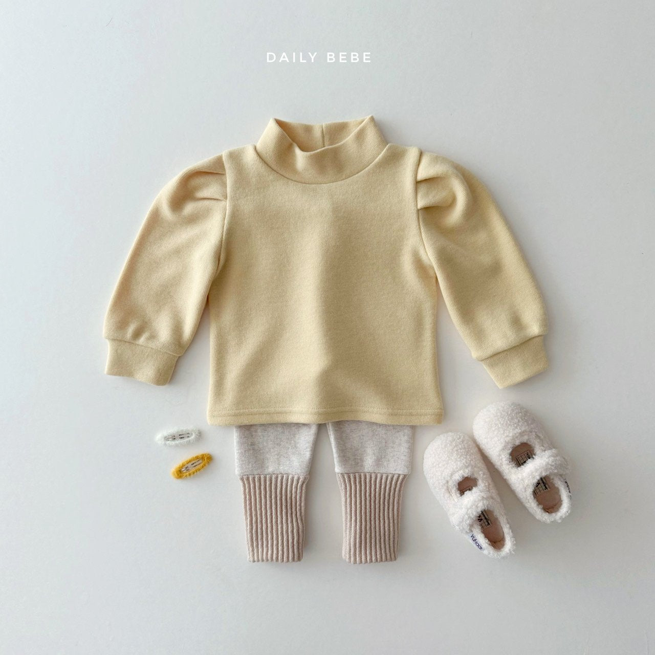 (Pre-order) Daily Bebe Winter - Kids' Peach Puff Mock-Neck Top 피치 퍼프티 (2 Colors)