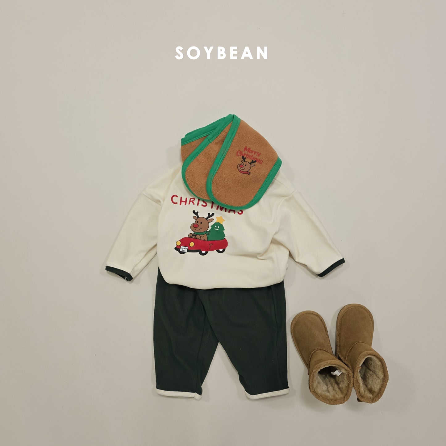 (Pre-order) Soybean Kids Winter - Merry Mongle Loose Pajama Set 메리몽글루즈실내복 (2 Colors)