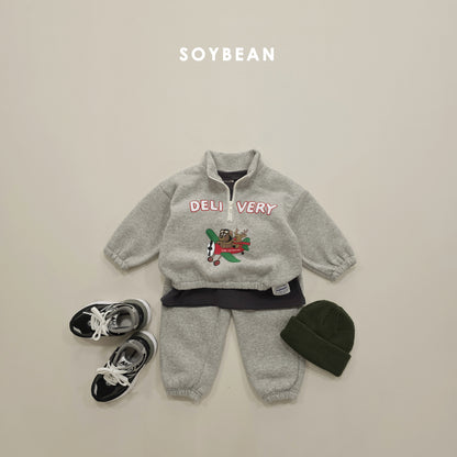 (Pre-order) Soybean Kids Winter - Flying Delivery Top & Bottom Set 플라잉딜리버리상하 (2 Colors)