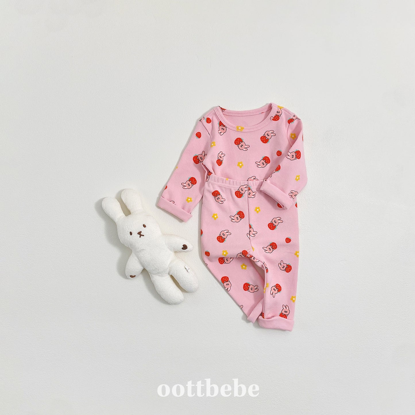 (Pre-order) OOTTBEBE Winter - Yum Yum Friends Homewear 얌얌친구실내복 (3 Colors)