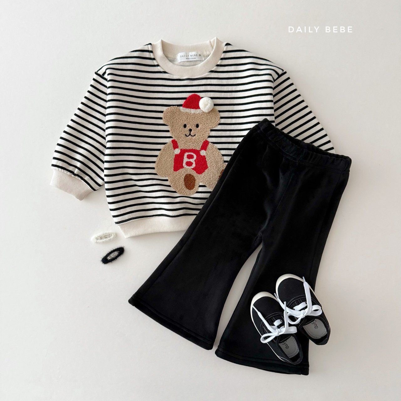 (Pre-order) Daily Bebe Winter - Kids' Baby Bear Sweatshirt 베베곰 맨투맨 (2 Colors)