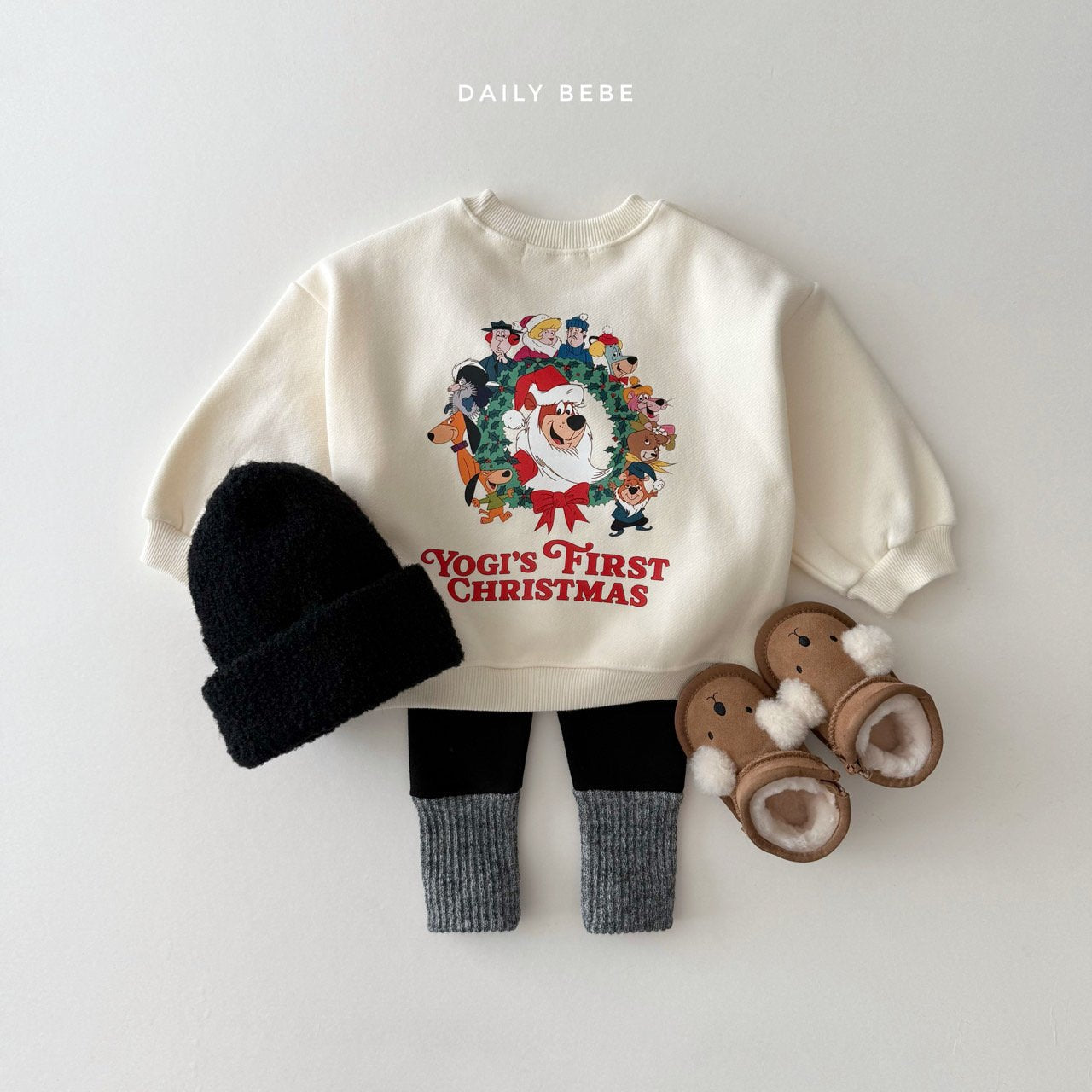 (Pre-order) Daily Bebe Winter - Kids' Wreath Christmas Sweatshirt 리스 맨투맨