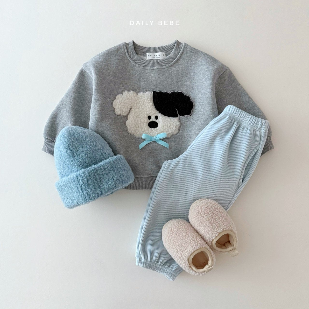 (Pre-order) Daily Bebe Winter - Kids' Fuzzy Ribbon Sweatshirt 뽀글 리본 맨투맨 (2 Colors)