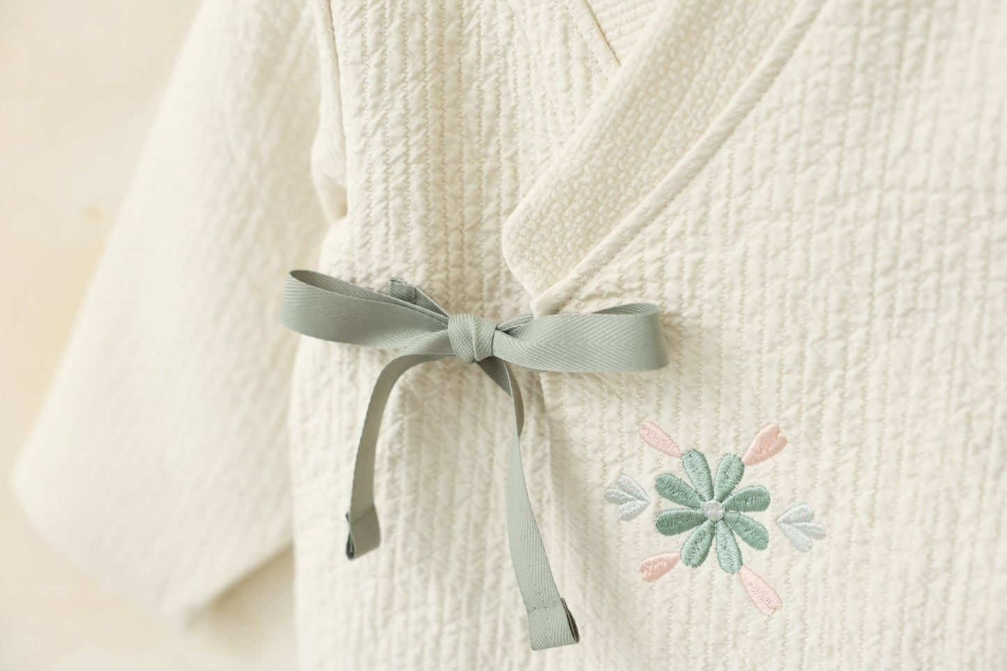 (Pre-order) bbb - Doryeong Hanbok 도령한복