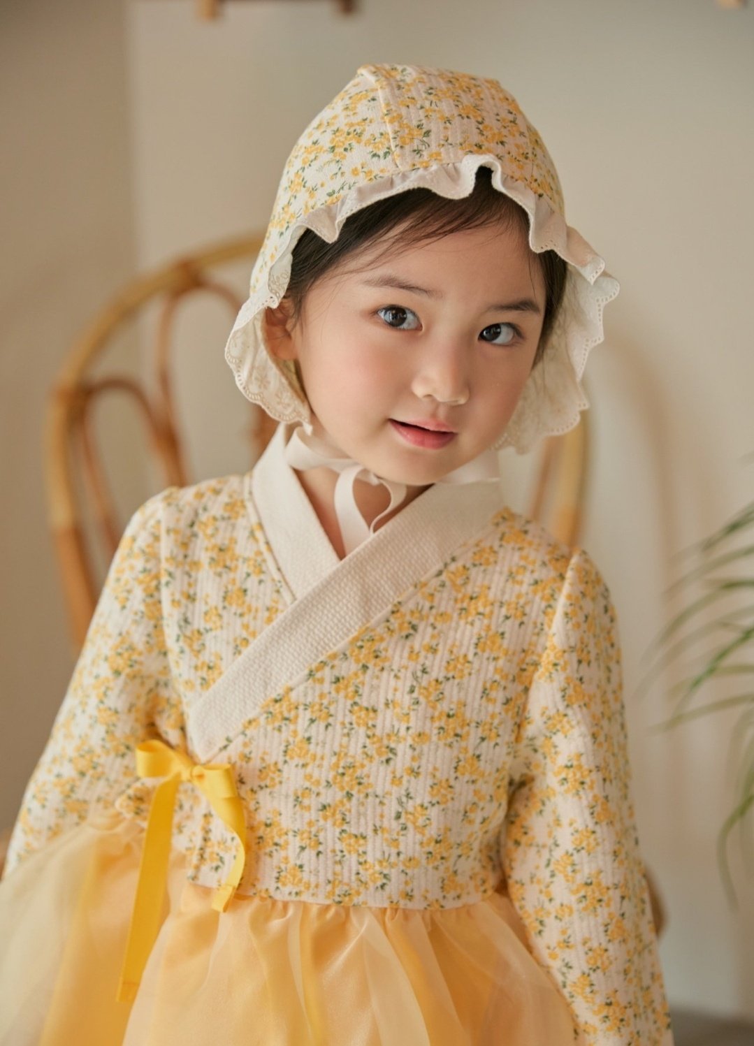 (Pre-order) bbb - Bonnet 보넷 (2 Colors)