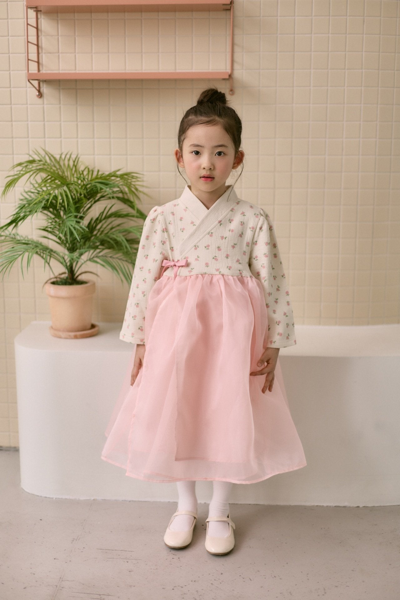 (Pre-order) bbb -  Goun Hanbok 고운한복