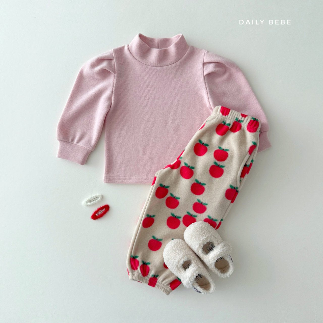 (Pre-order) Daily Bebe Winter - Kids' Peach Puff Mock-Neck Top 피치 퍼프티 (2 Colors)