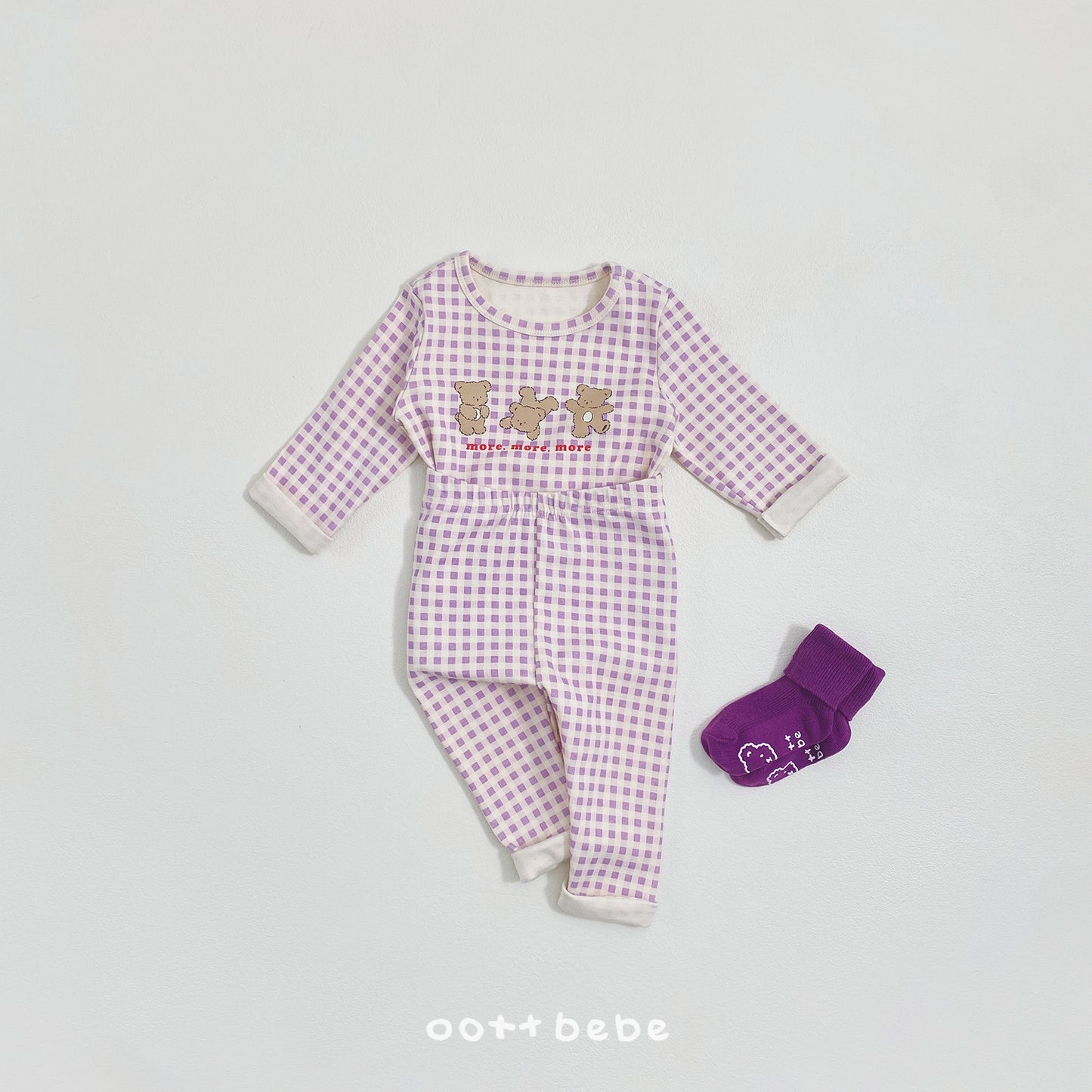 (Pre-order) OOTTBEBE Winter - Checked Bear Pajama Set 체크베어실내복 (2 Colors)