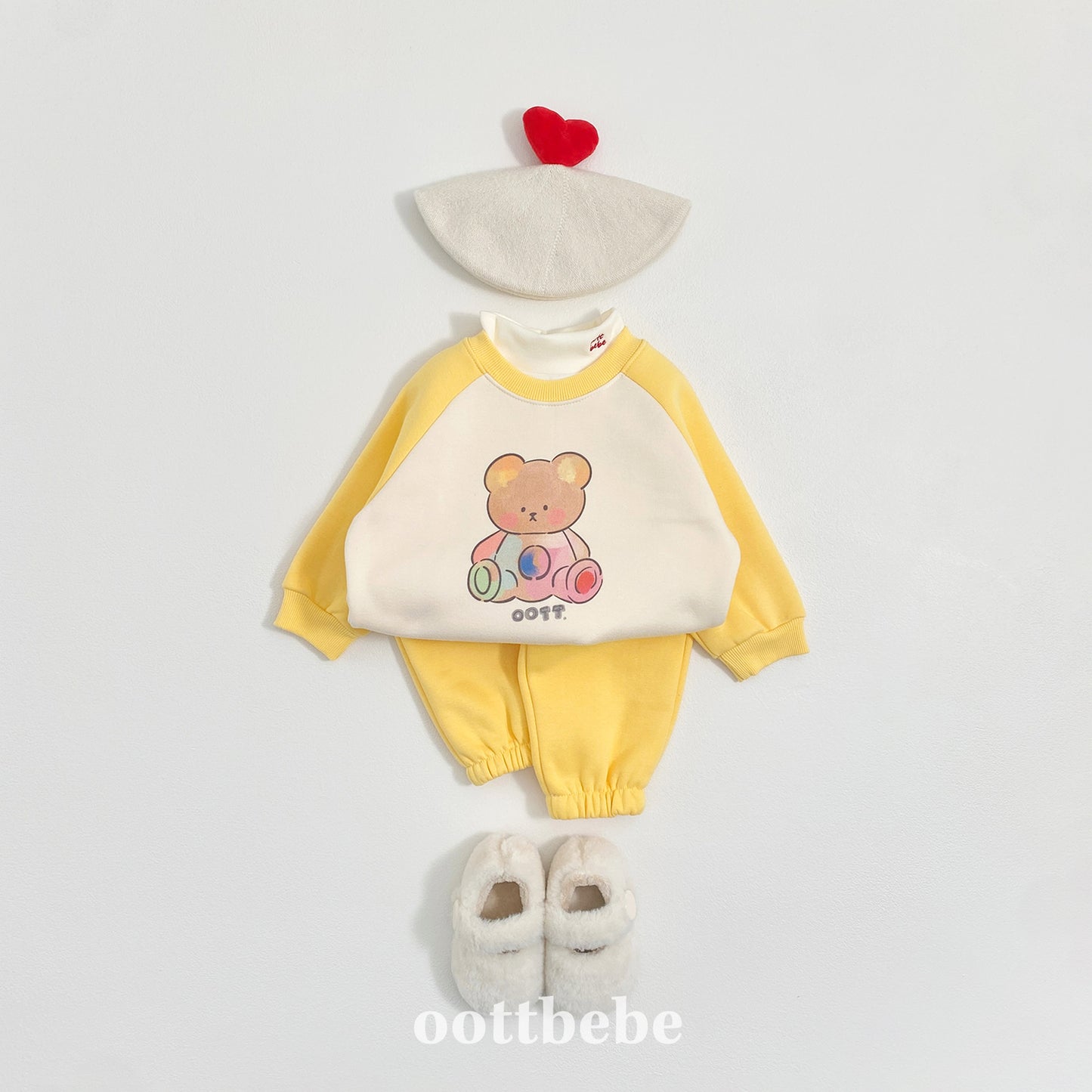 (Pre-order) OOTTBEBE Winter - Watercolor Bear Top & Bottom Set 페인팅오띠상하복 (2 Colors)