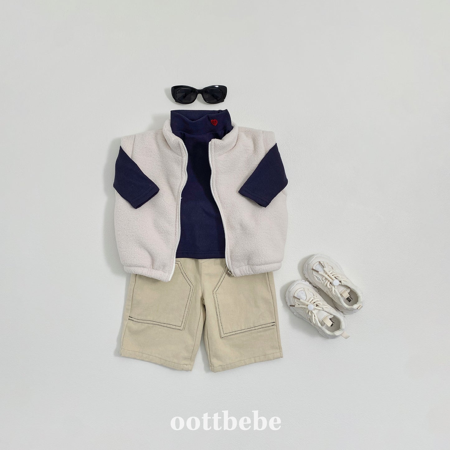 (Pre-order) OOTTBEBE Winter - Fleece Manta Vest 후리스가오리조끼 (3 Colors)