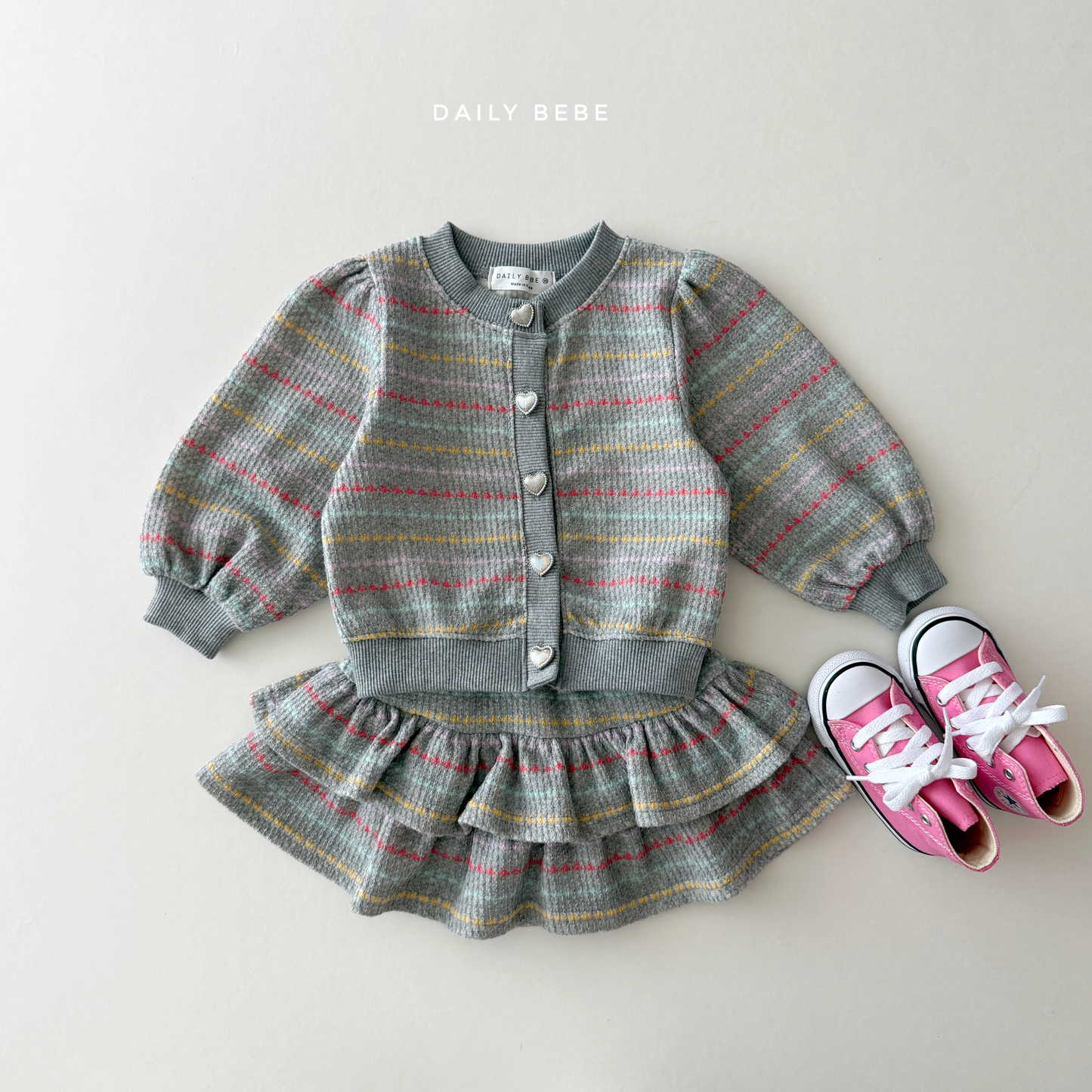 (Pre-order) Daily Bebe Fall - Kids' Heart Button Cardigan & Tiered Skirt Top & Bottom Set 솜사탕세트 (2 Colors)