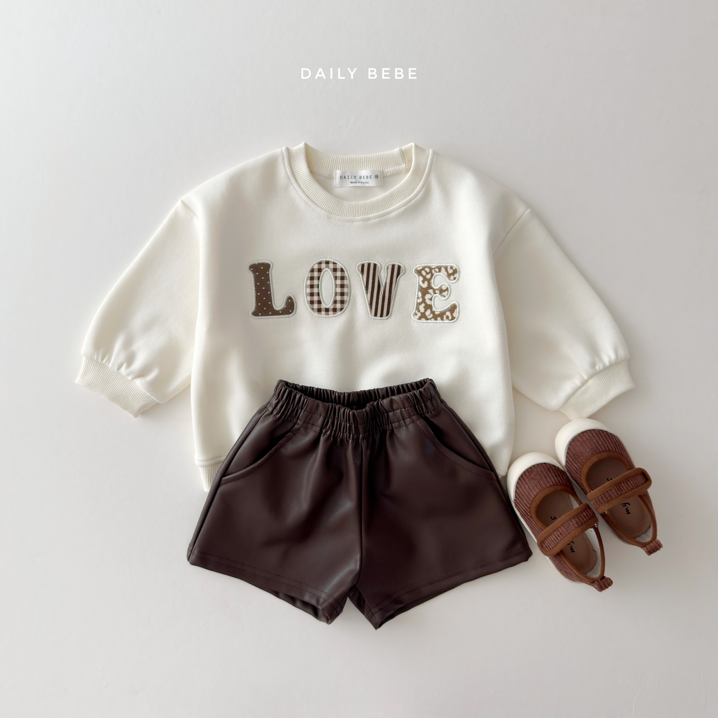 (Pre-order) Daily Bebe Fall - Kids' Multi-Pattern LOVE Patch Sweatshirt 러브 패치 맨투맨 (2 Colors)