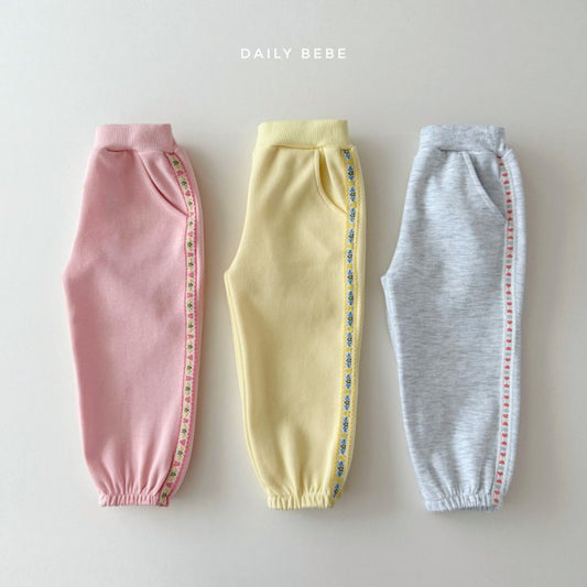 (Pre-order) Daily Bebe - Kids’ Flower Lined Jogger Pants 꽃테잎 조거팬츠 (3 Colors)